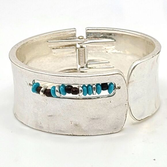 Kenneth Cole hinged cuff bracelet, - Picture 1 of 6